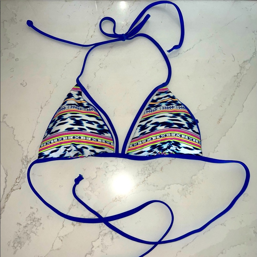 PINK Victoria’s Secret Reversible Bikini Top
